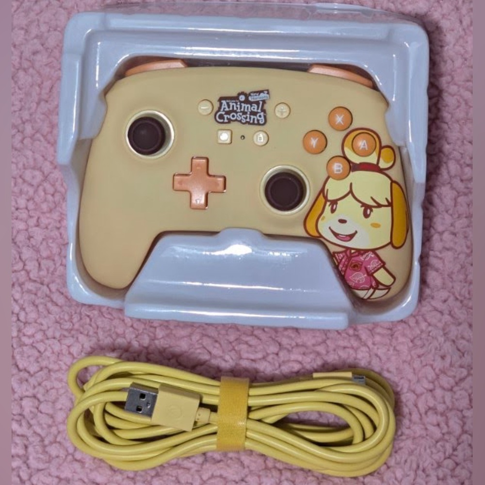 ‼️CLEARANCE‼️ PowerA Enhanced Wired Controller - Animal Crossing: Isabelle - Picture 2 of 14